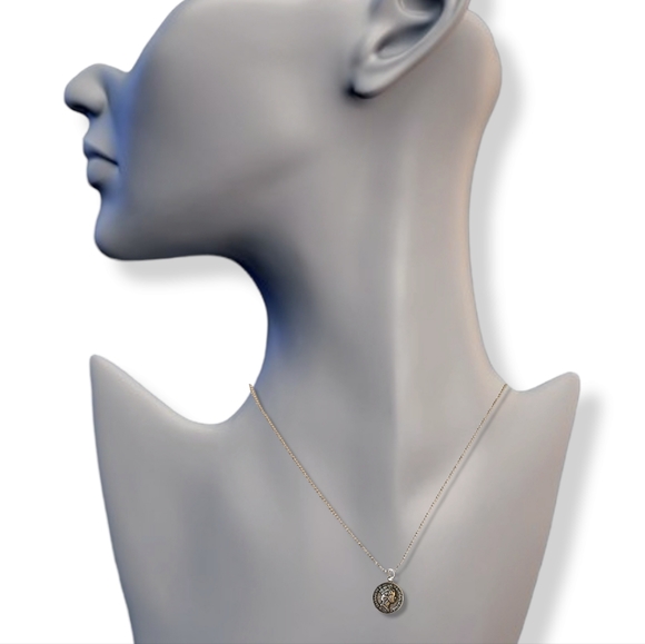 VINTAGE STYLE QUEEN Elizabeth II Silver Coin Necklace - Picture 2 of 6